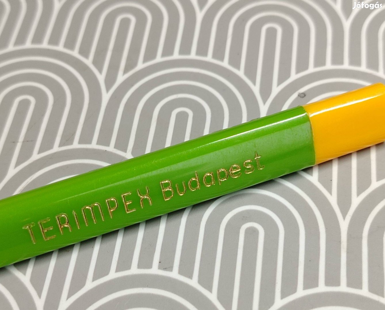 Nagy méretű golyóstoll