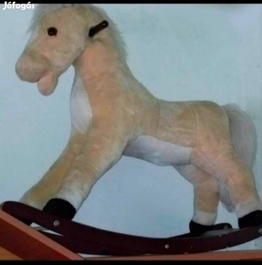 Nagy méretű hintaló 