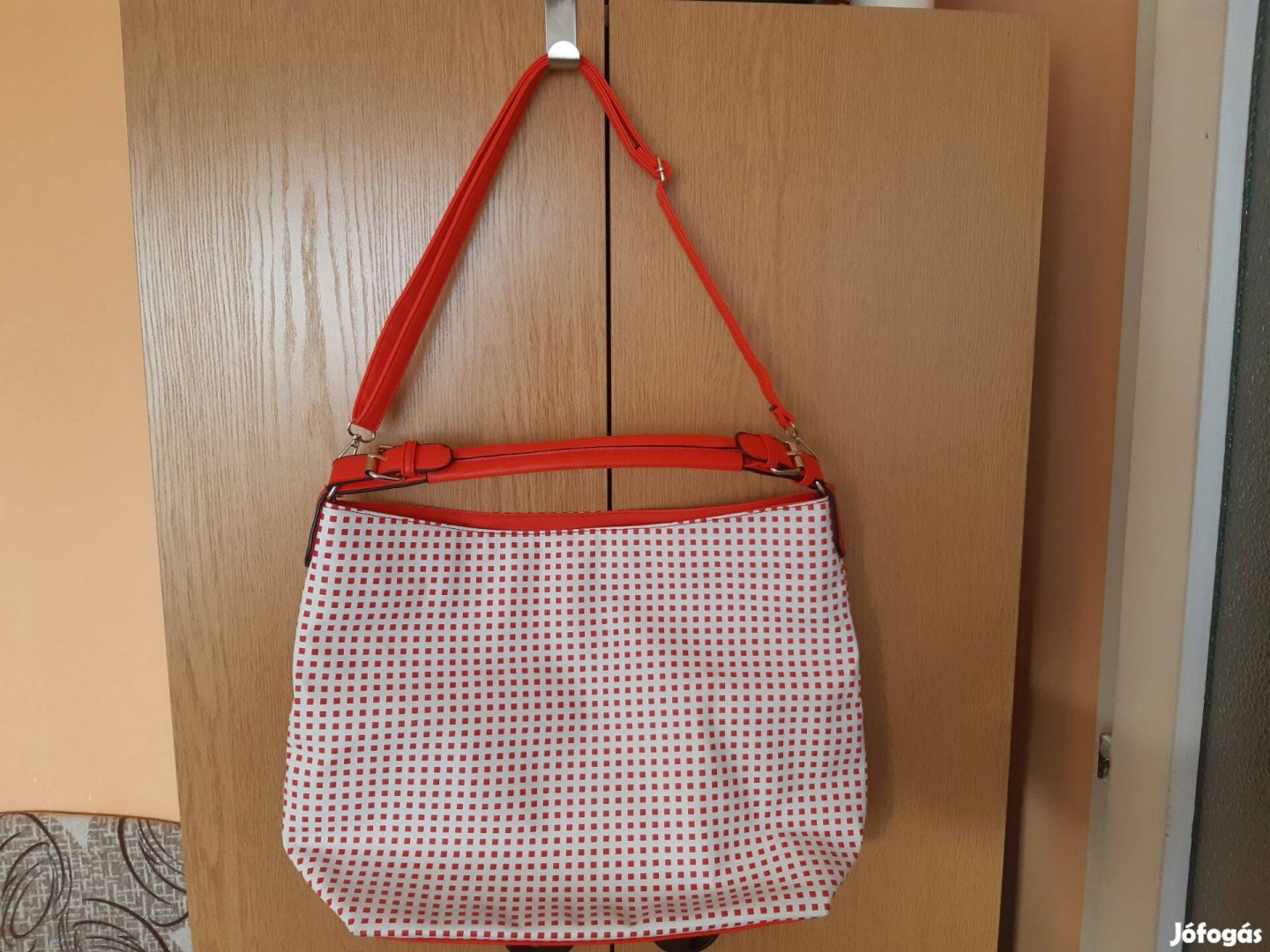 Nagy méretű női táska