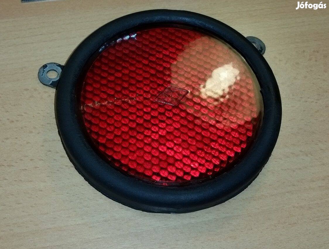 Nagy méretű piros prizma, macskaszem eladó