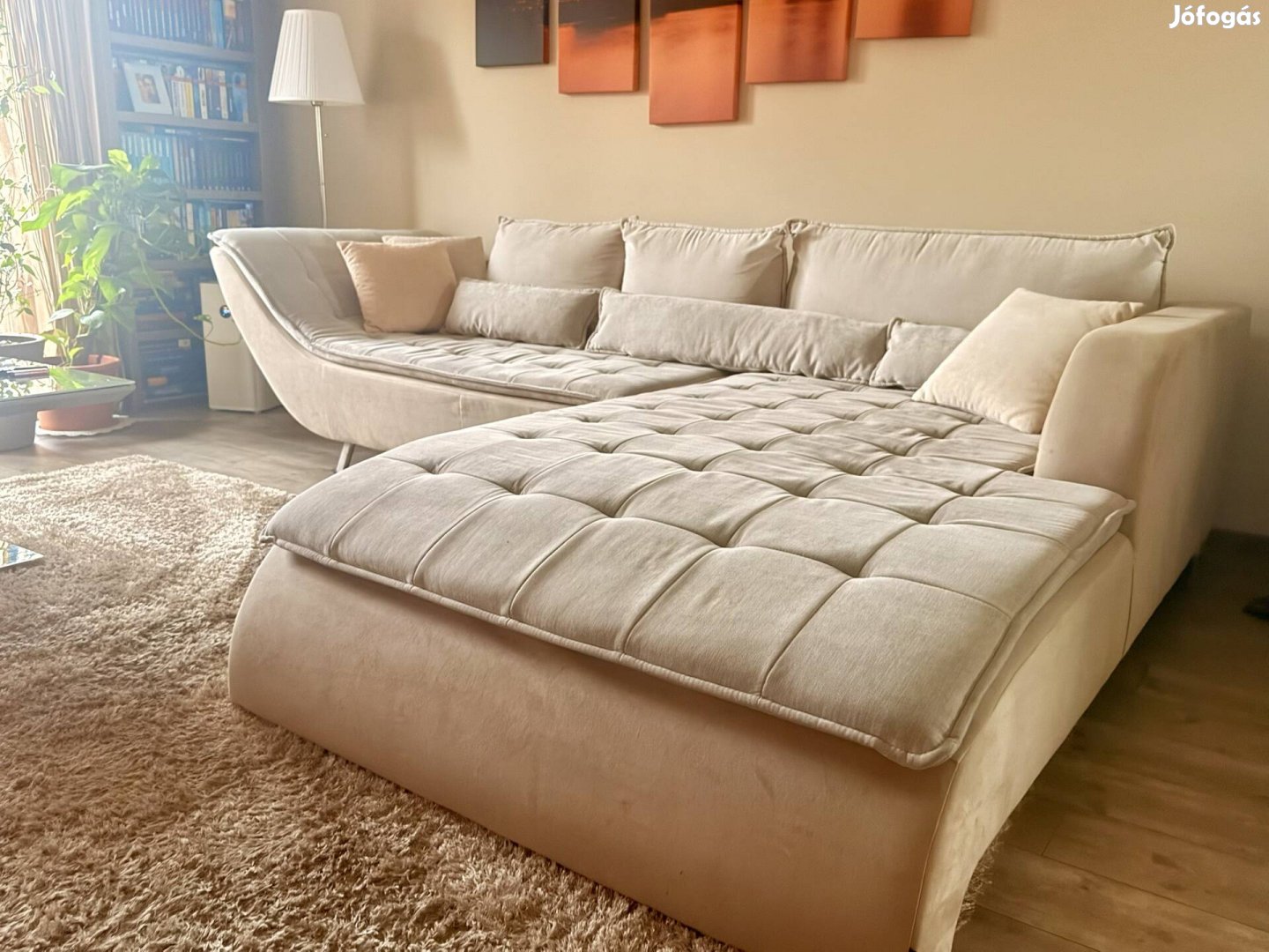 Nagy méretű sarokkanapé
