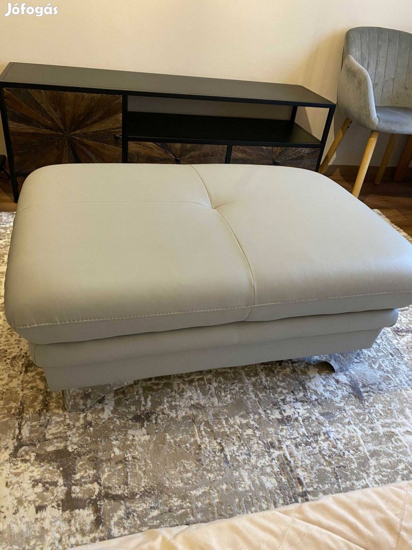 Nagy méretű szürke műbőr puff lábtartó 9664