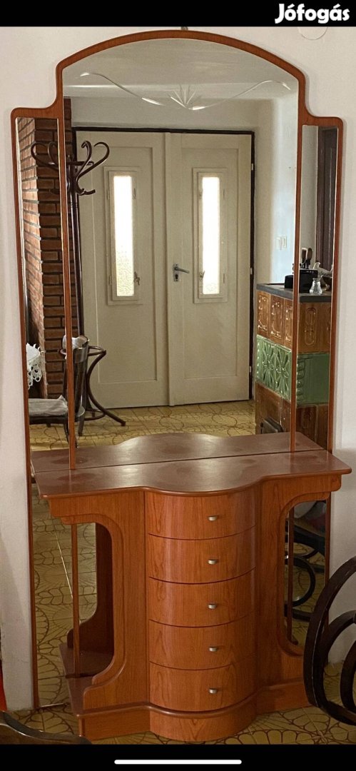 Nagy méretű tükör