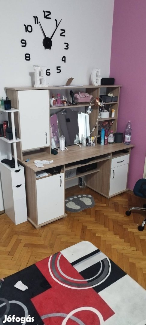 Nagy számítógép asztal 