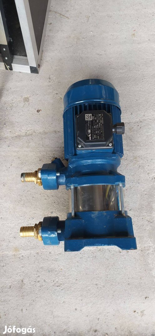 Nagy teljesítményű álló vízszivattyú eladó