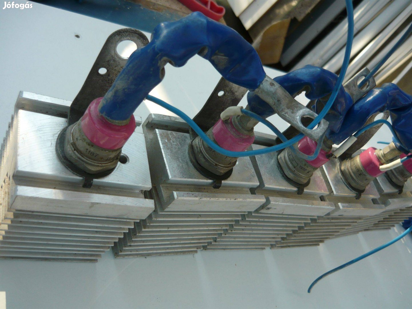 Nagy teljesítményű egyenirányító dióda