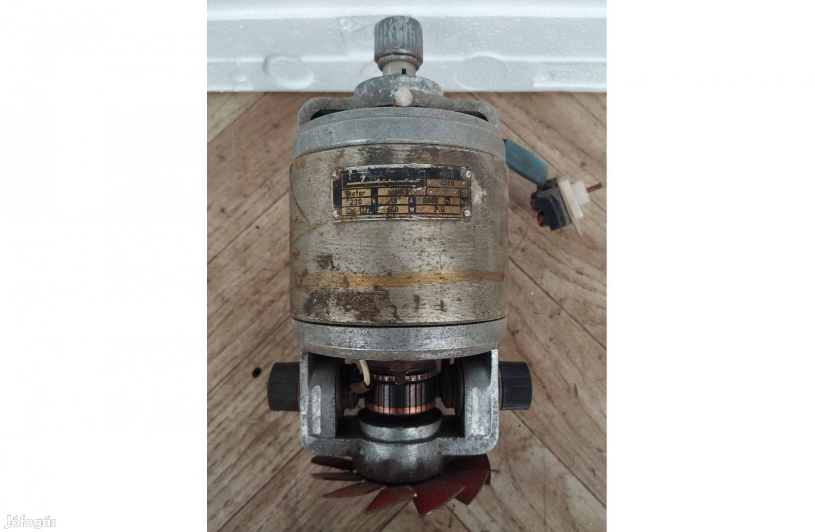 Nagyfordulatú villanymotor