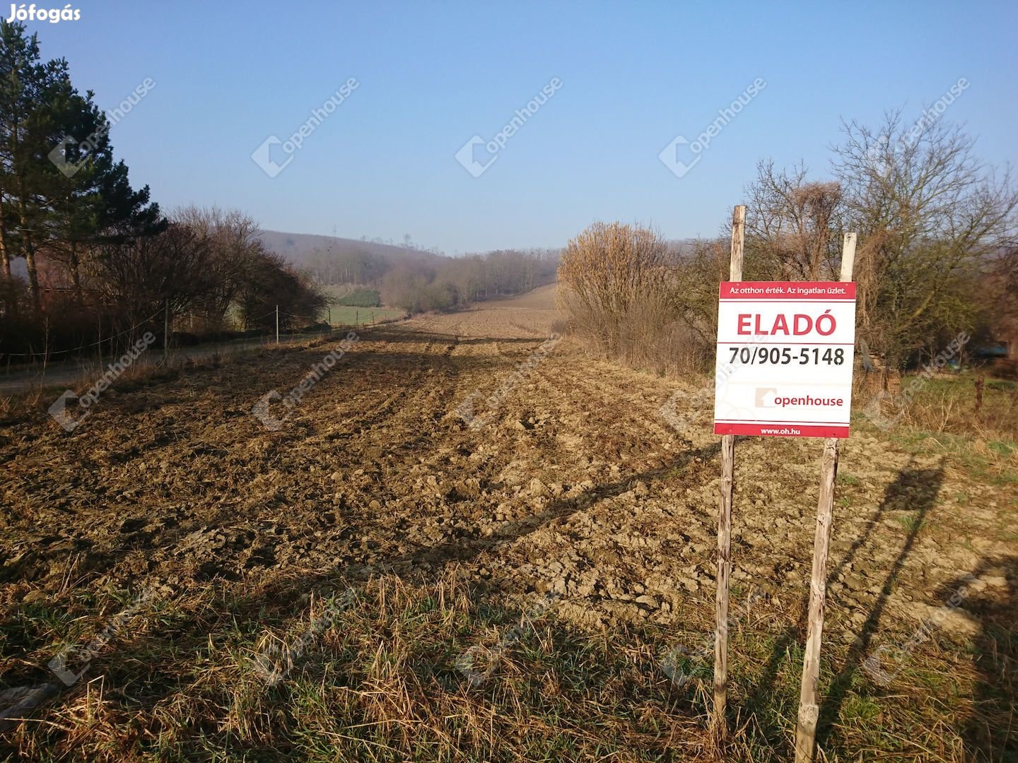 Nagykapornakon jó fekvésű telek eladó