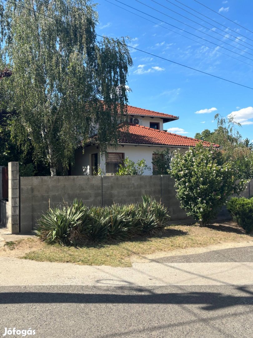 Nagykátán eladó családi ház