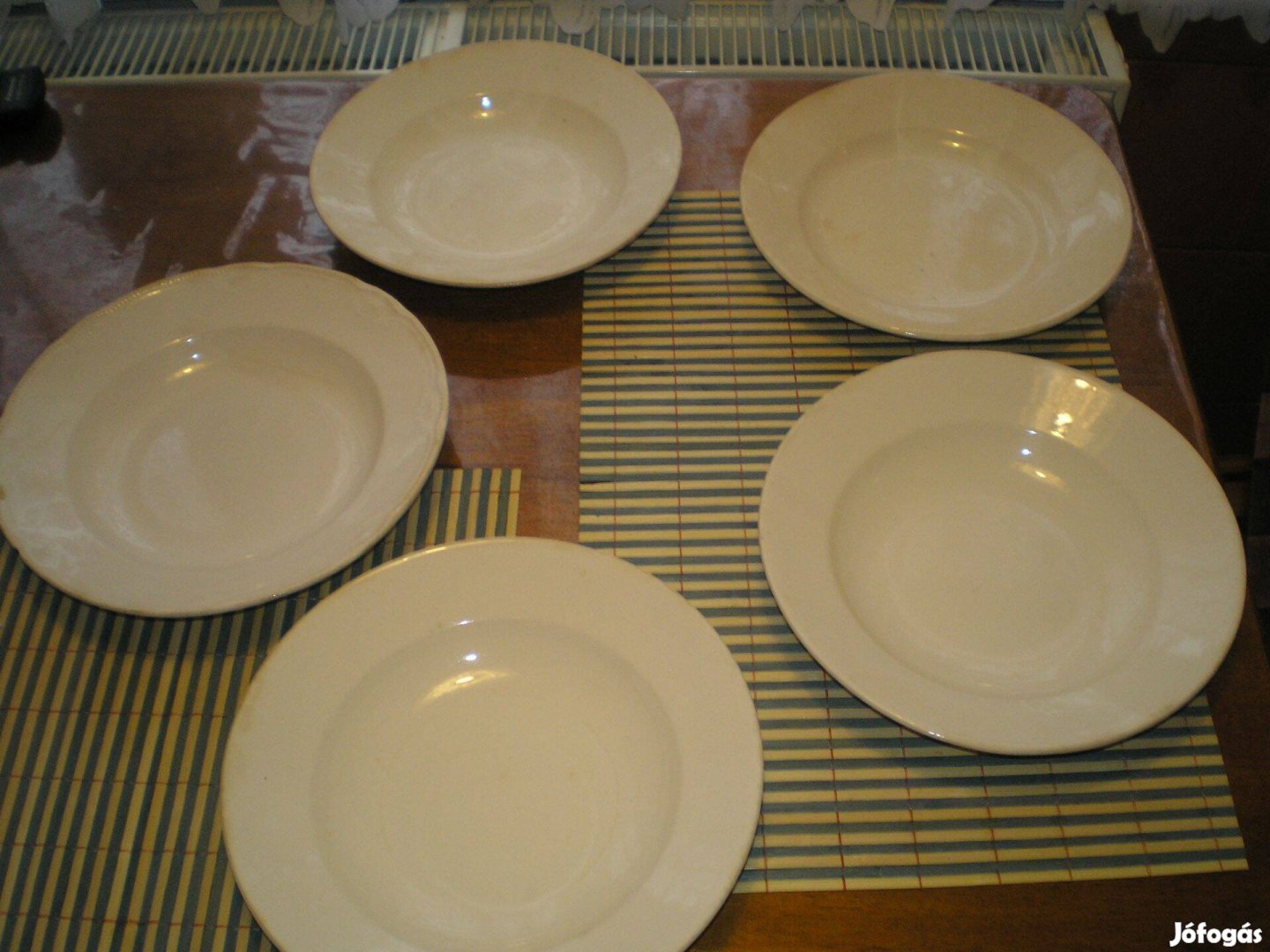 Nagymama megmaradt fehér régi Gránit tányérjai ár/db