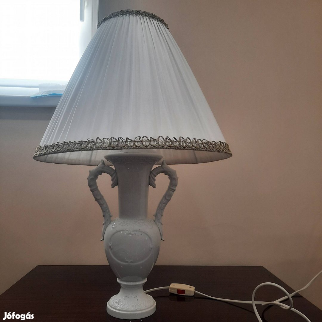 Nagyméretű Fehér Herendi porcelán lámpa ernyővel eladó 