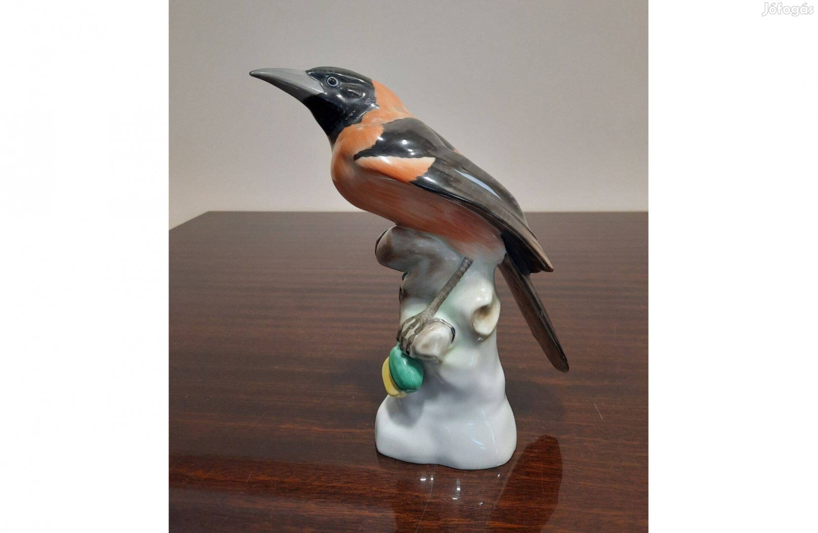 Nagyméretű Herendi színes madár porcelán figura eladó!