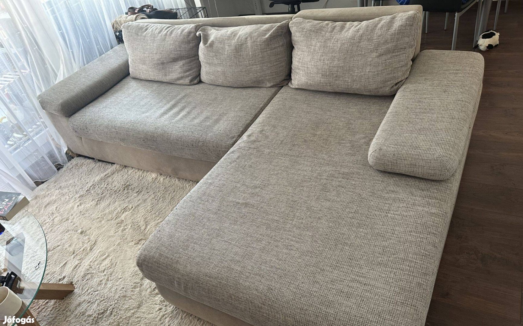 Nagyméretű, kényelmes sarokkanapé eladó XXL Lutz