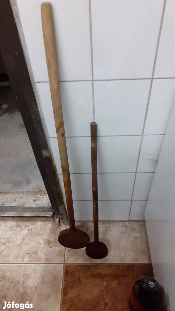 Nagyméretű fakanál