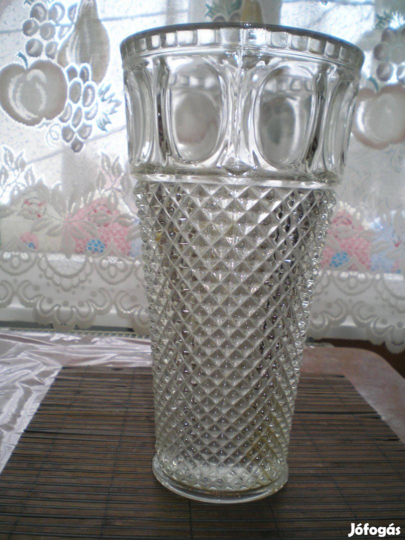 Nagyméretű régi üveg váza 28 cm magas