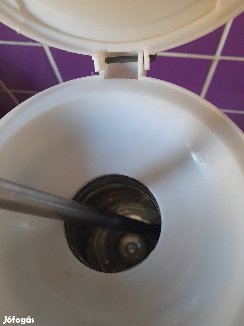 Nagyméretű tea termosz adagoló