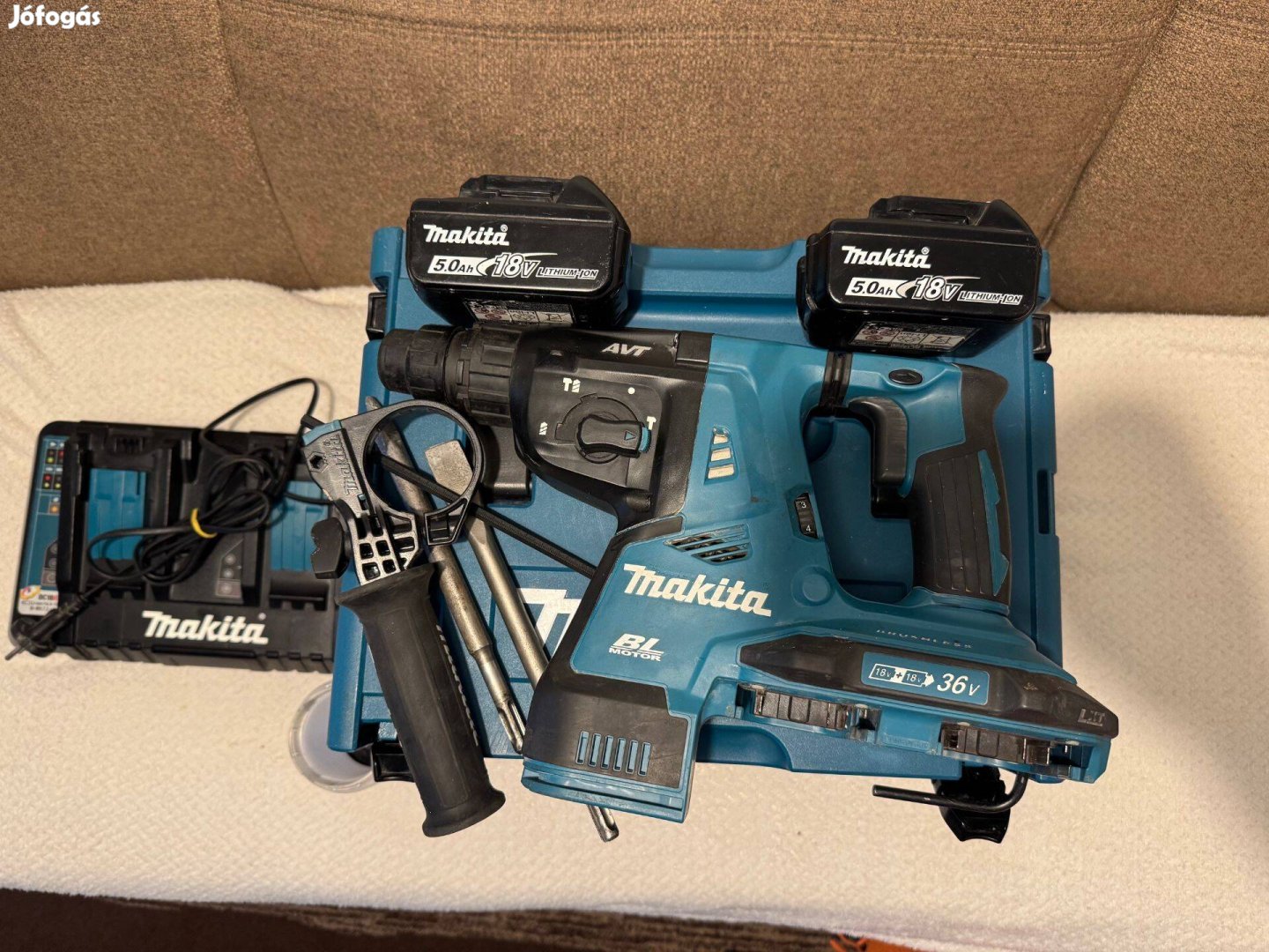 Nagyon megkímélt Makita DHR280 (2.8J)+dual töltő+2db BL1850+Makpac4