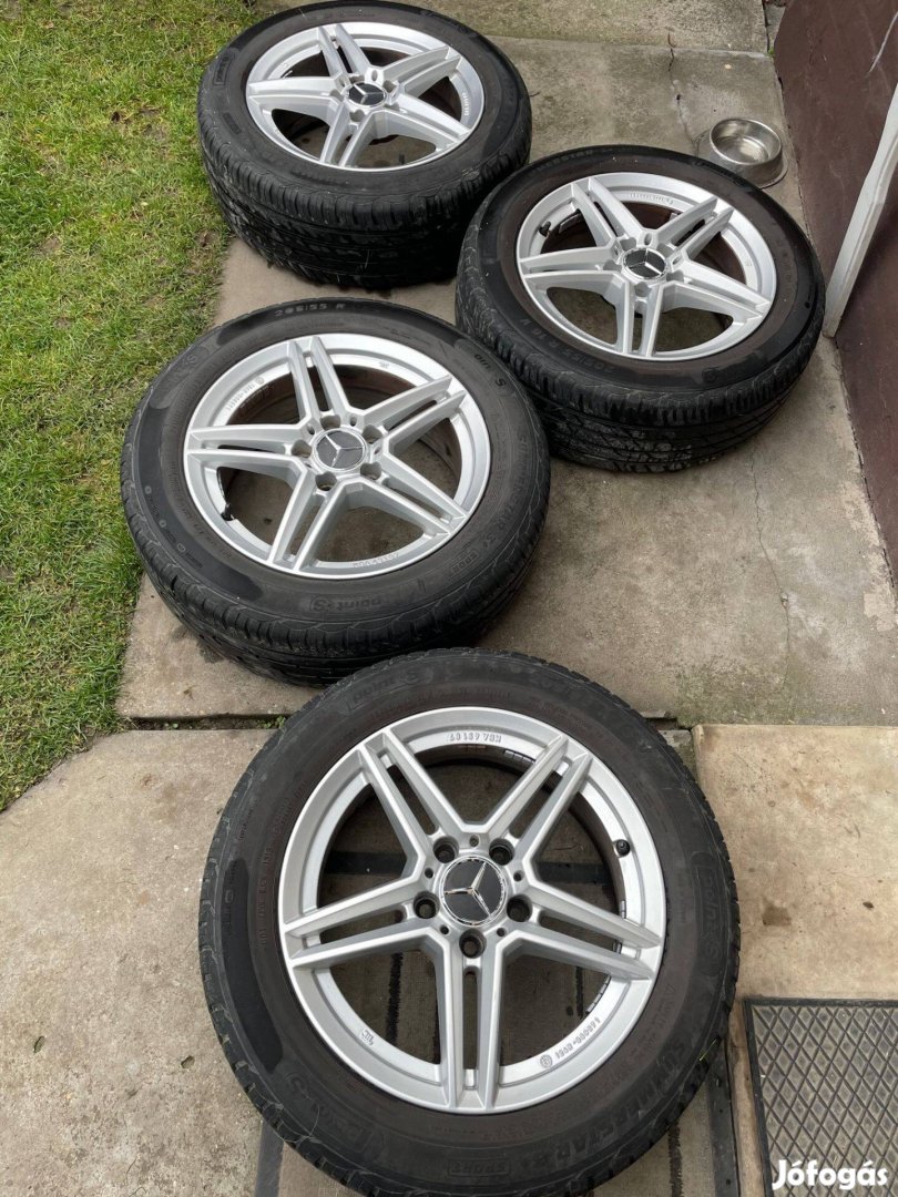 Nagyon szép 5x112 felniszett 16" méretben jó nyári gumival