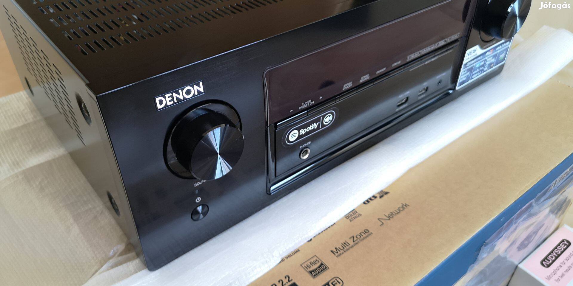 Nagyon szép állapotú Denon AVR-X1300W 4K Atmos ARC WiFi dobozában