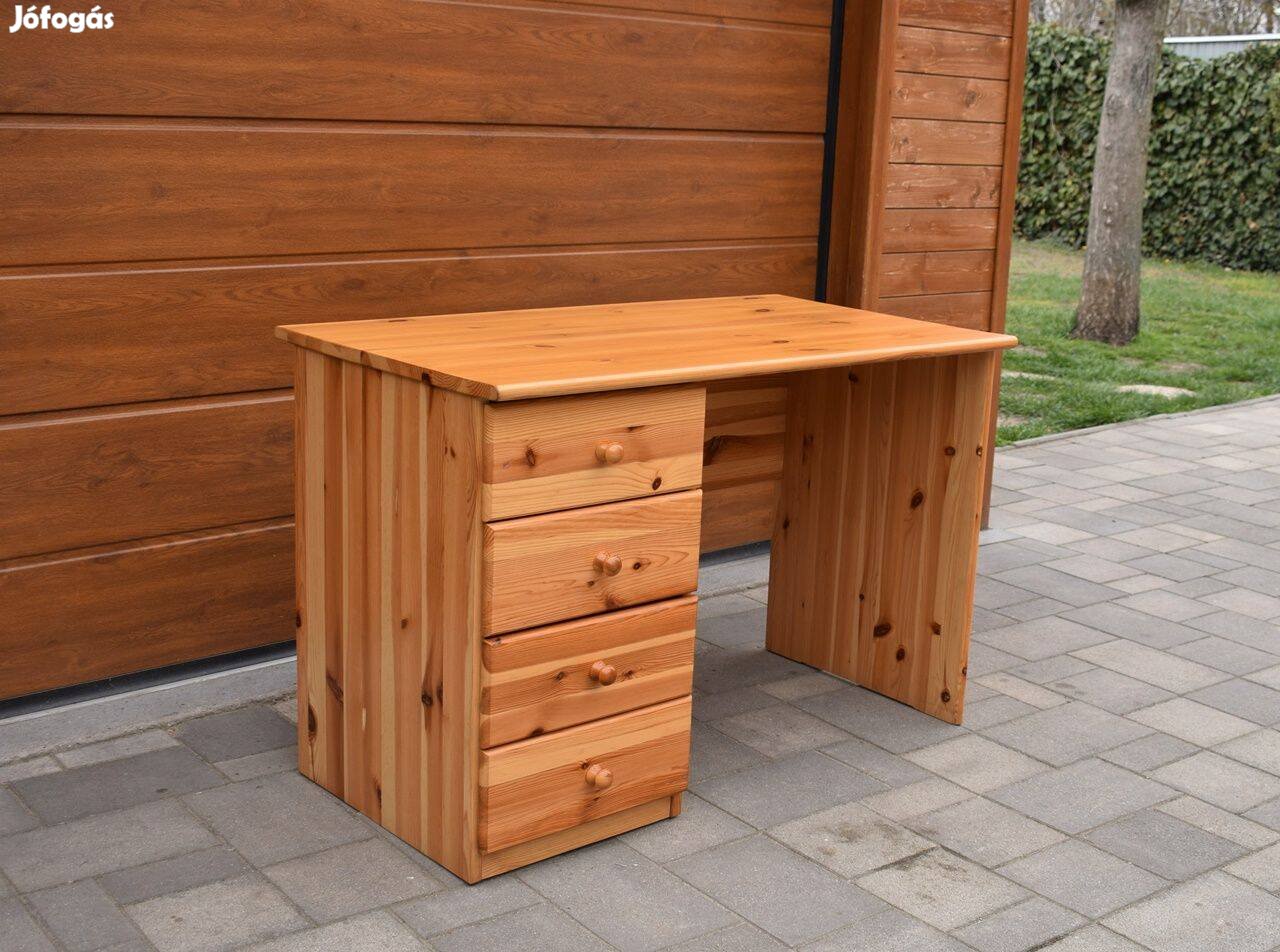 Nagyon szép állapotú Etsberger tömör fenyő íróasztal