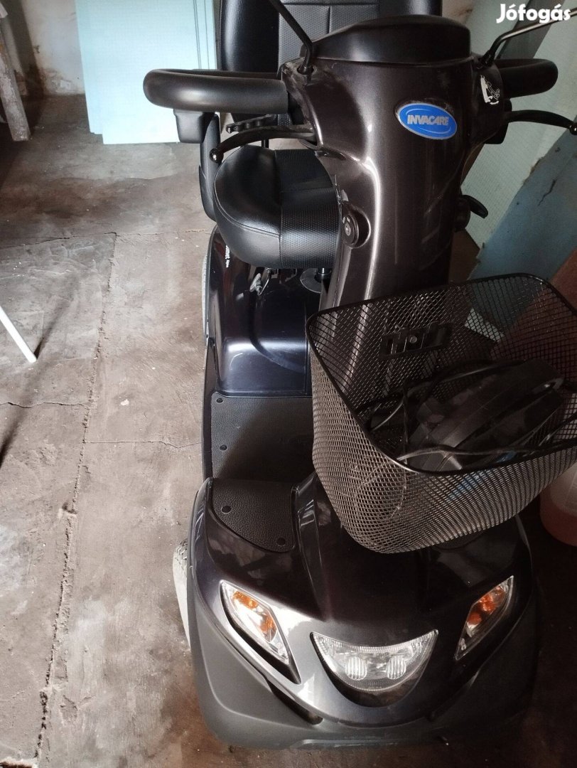 Nagyteher birású Invacare Comet Alpine tipusú moped eladó
