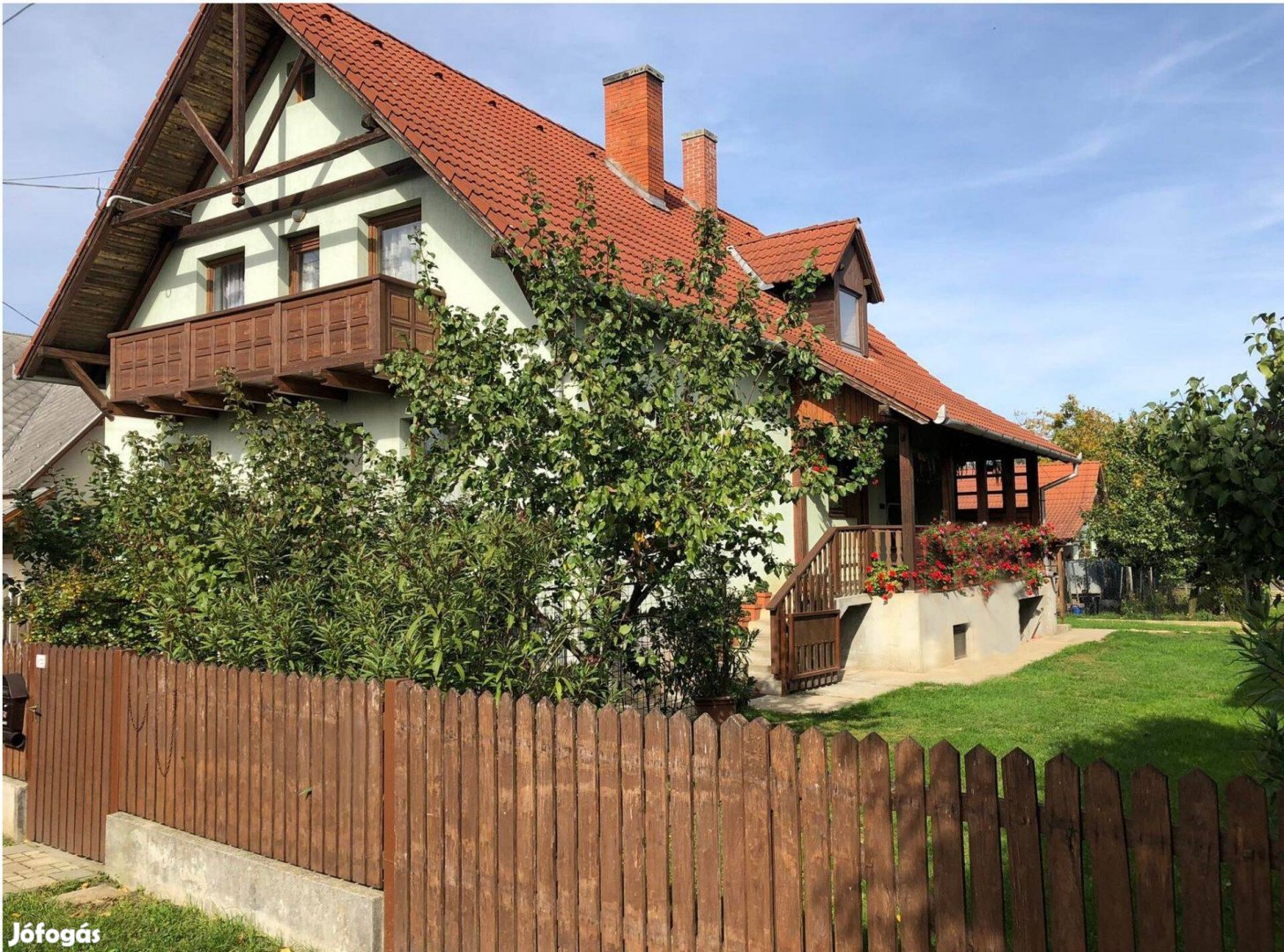 Nagyvázsonyban, Balatontól 15 km-re több generációs családi ház eladó