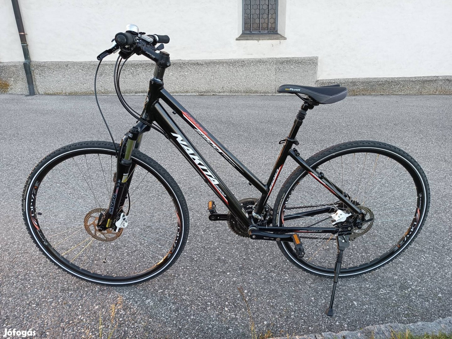 Nakita Cross 6900 trekking