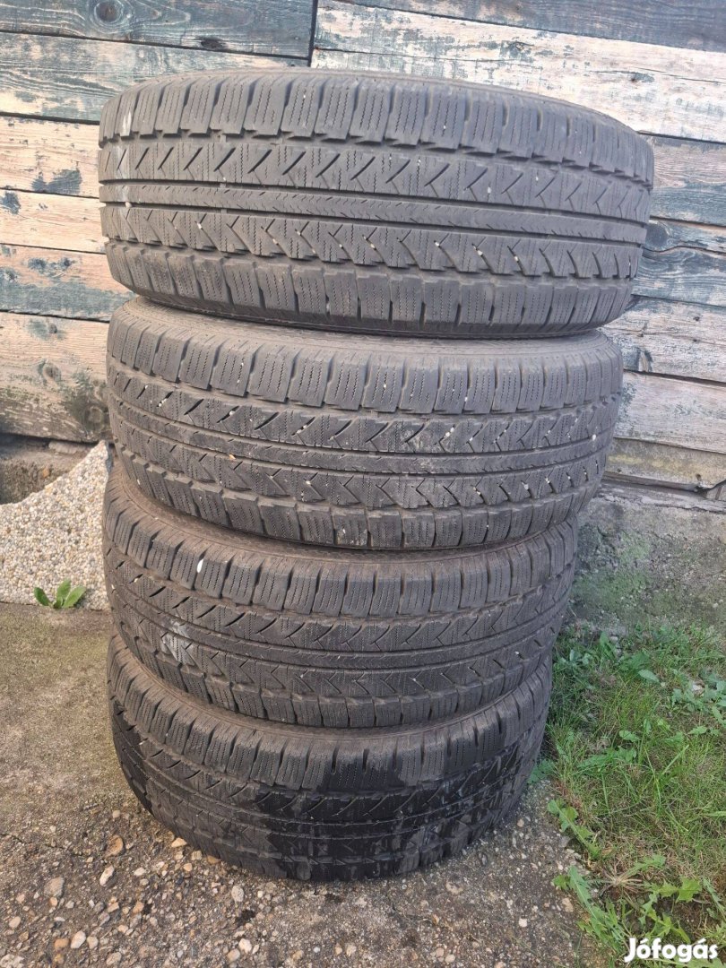 Nankang 215/60 R16C téli gumi