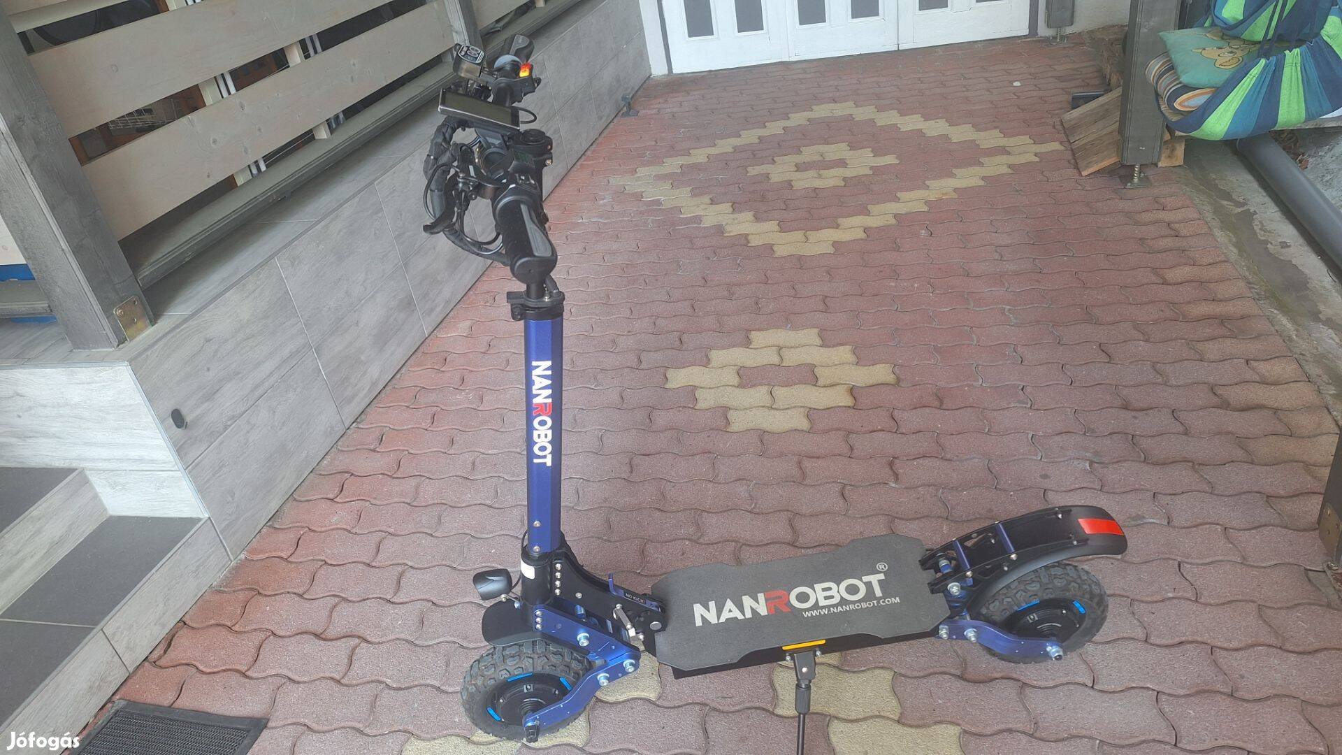 Nanrobot D4 3.0 2000W-os elektromos roller eladó