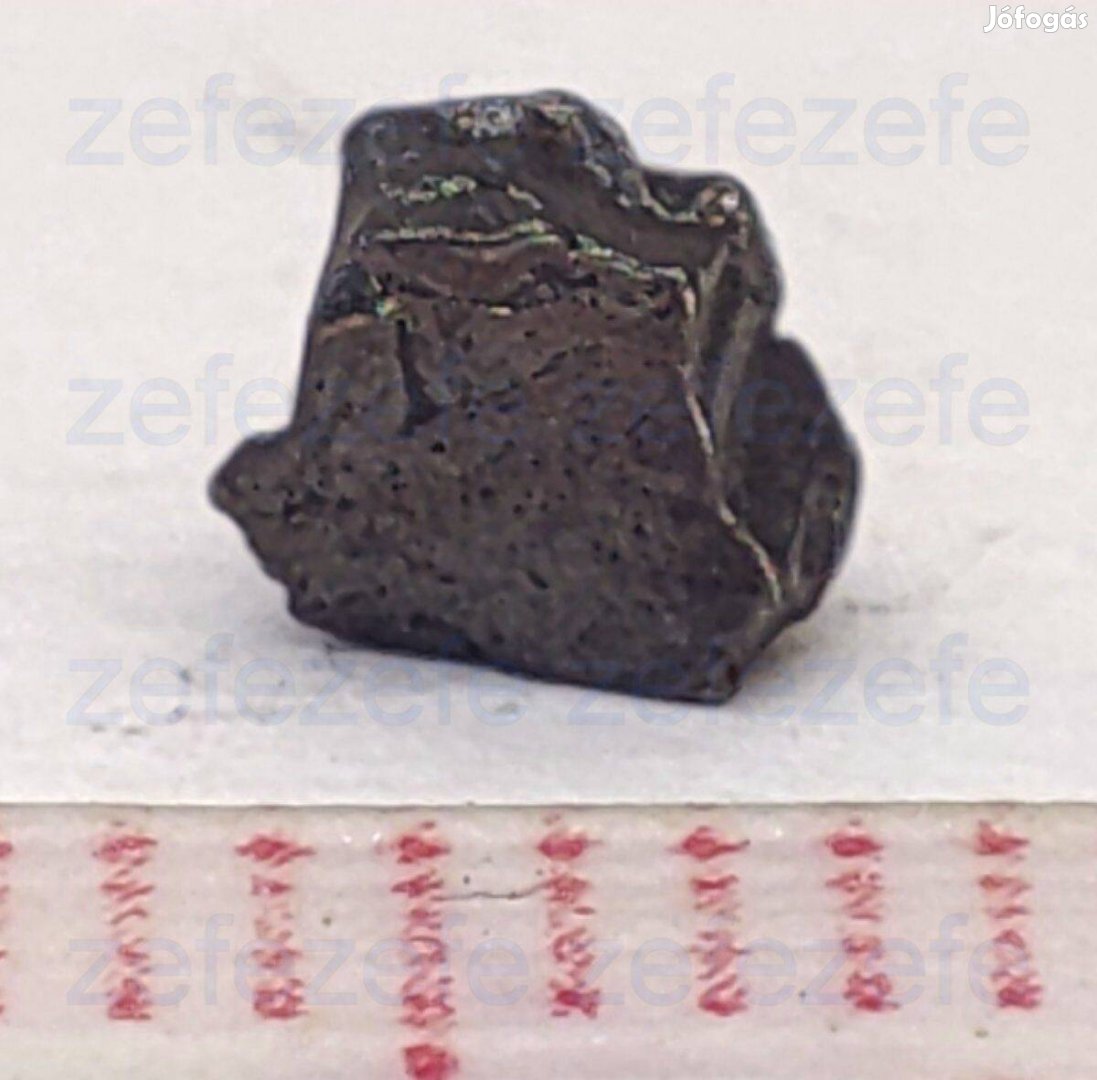 Nantan Fe Meteorit (1516) - 0,18 gramm / 0,9 karát - Kína (1071.)