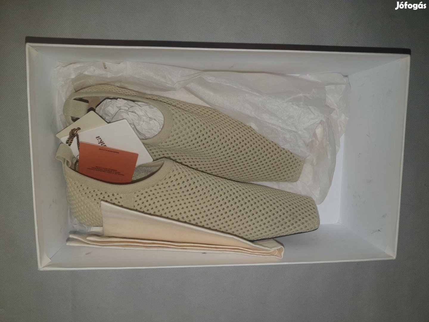 Nanushka lapos cipő US10 UK7 EU40 Áttört mintás