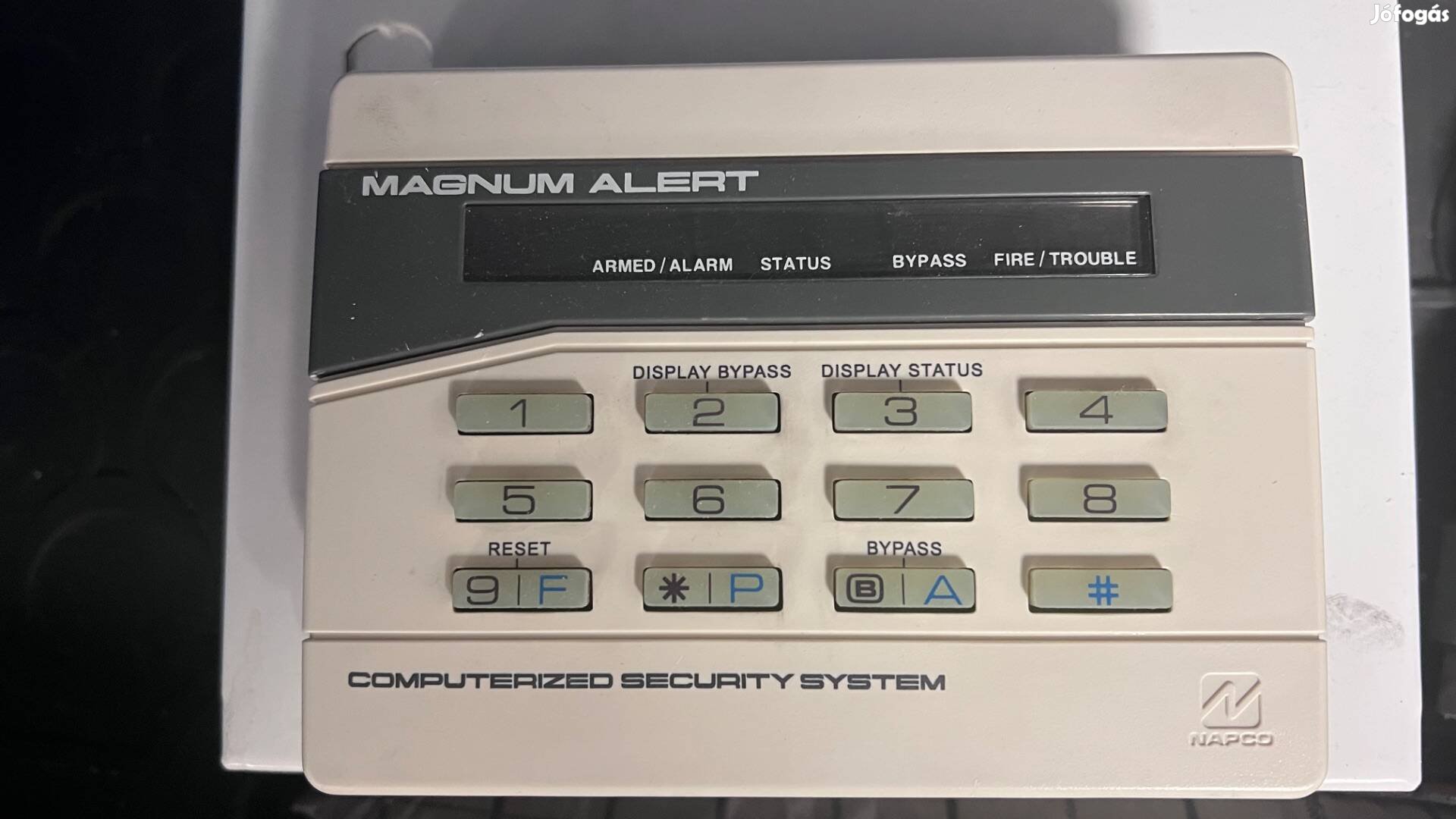 Napco Magnum riasztóközpont (ma1000e) kezelővel