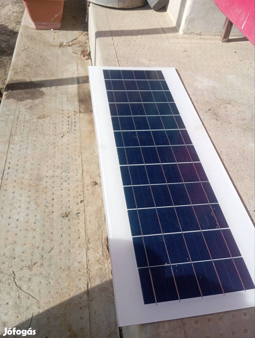 Napelem újszerű állapotban eladó