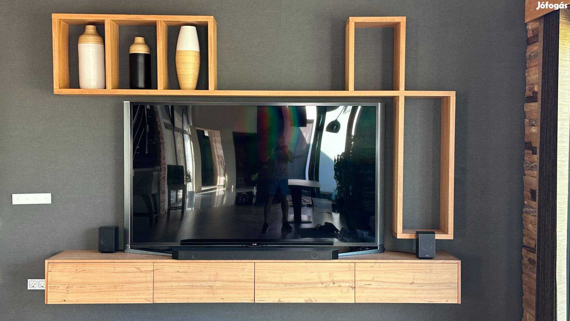 Nappali TV -s polcrendszer