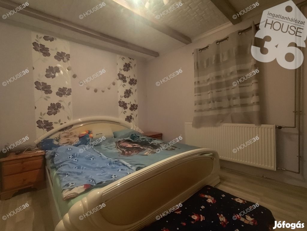 Nappali 2 Szobás Ház Garázzsal, Kecskeméten!