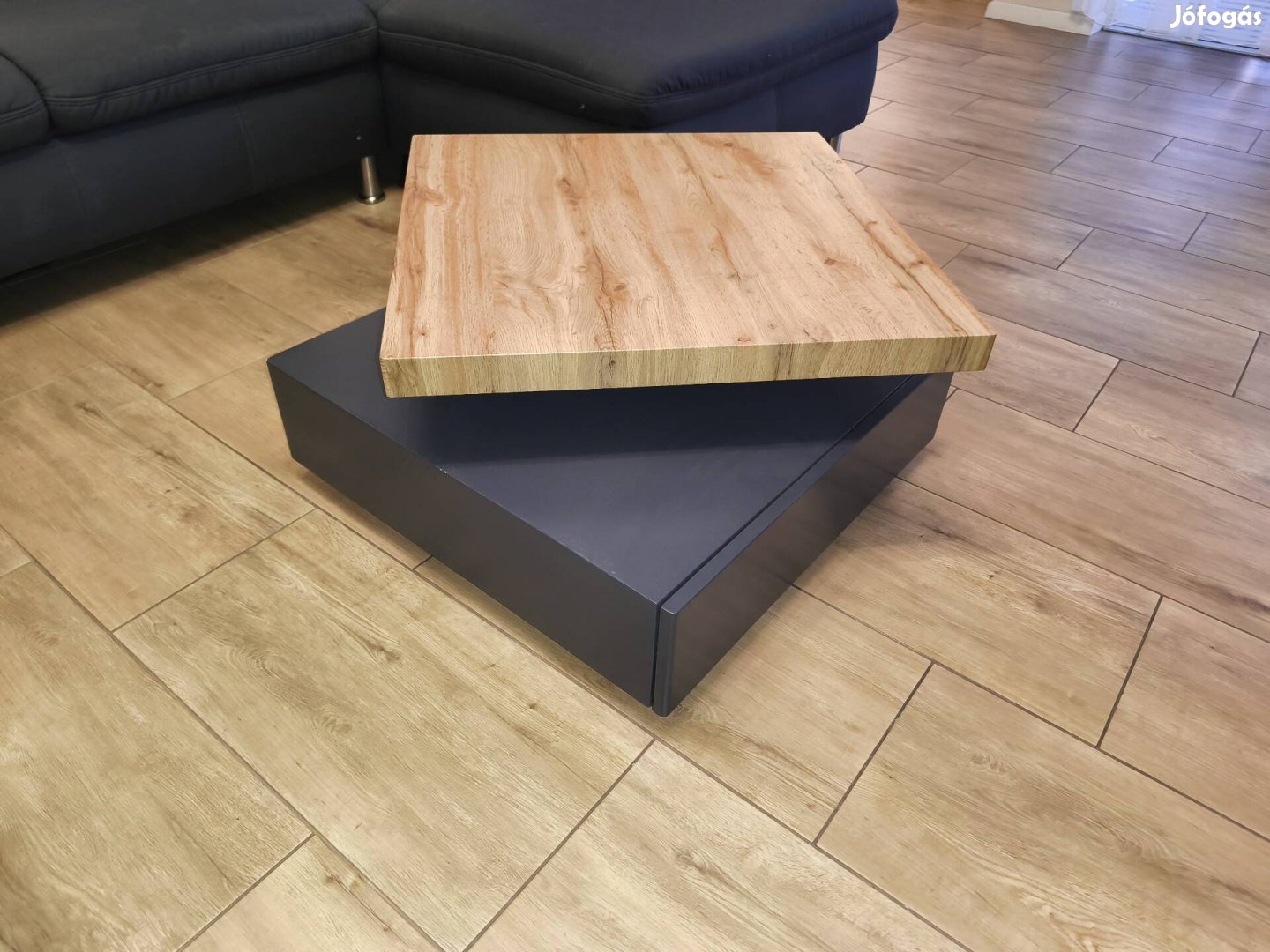 Nappali bútor,modern dohányzó asztal