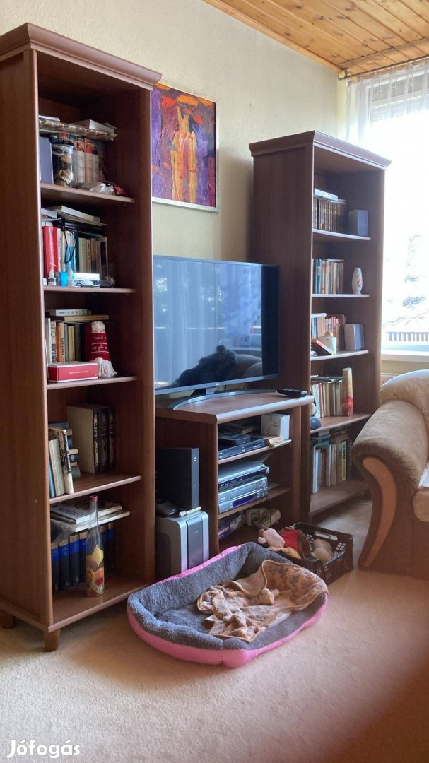 Nappali bútor tv állvánnyal, ajándék asztallal