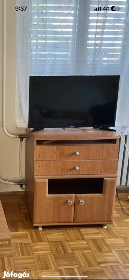 Nappali bútor,tv állvány