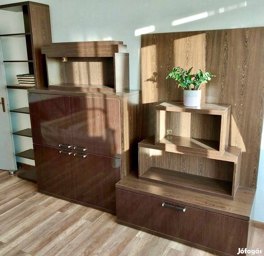Nappali szekrény, Ikea Besta jellegű polcos rész, tv szekrény