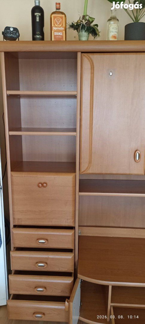 Nappaliba szekrény eladó