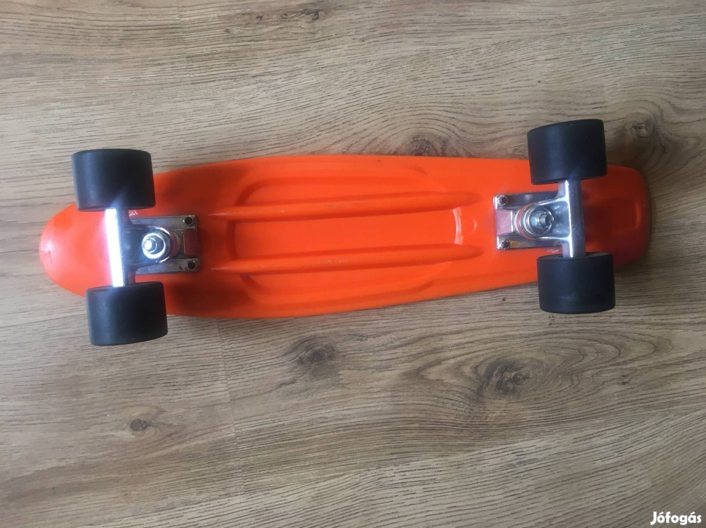 Narancs pennyboard gördeszka szinte új