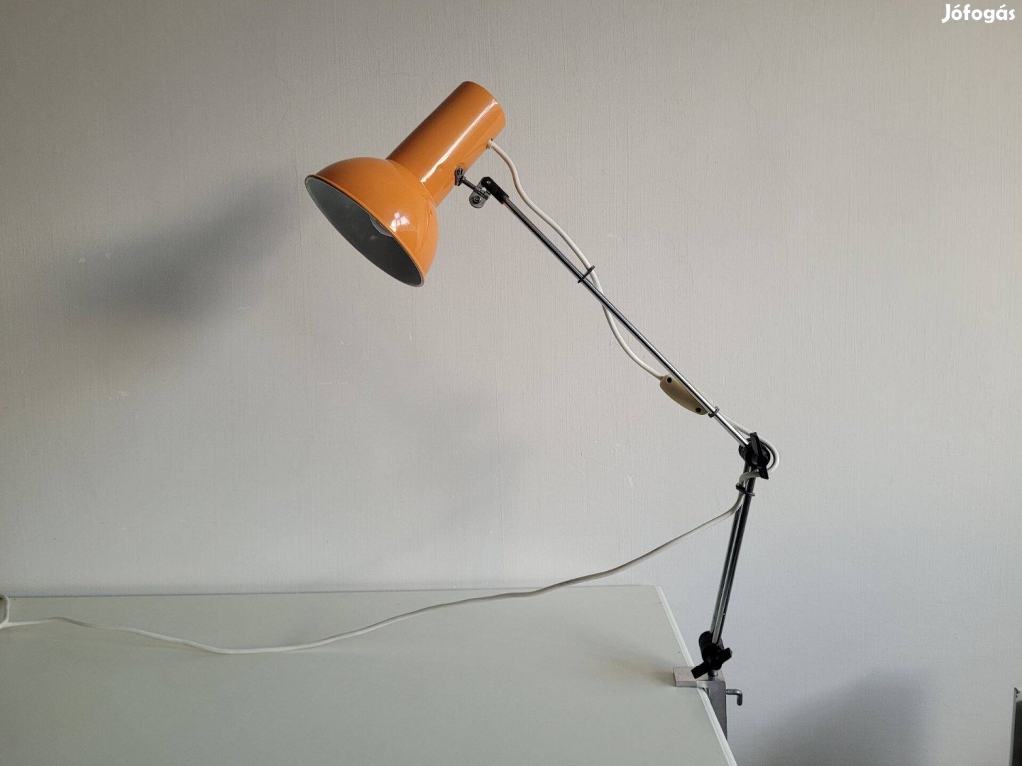 Narancs színű retro hosszú karos állítható asztali íróasztal lámpa