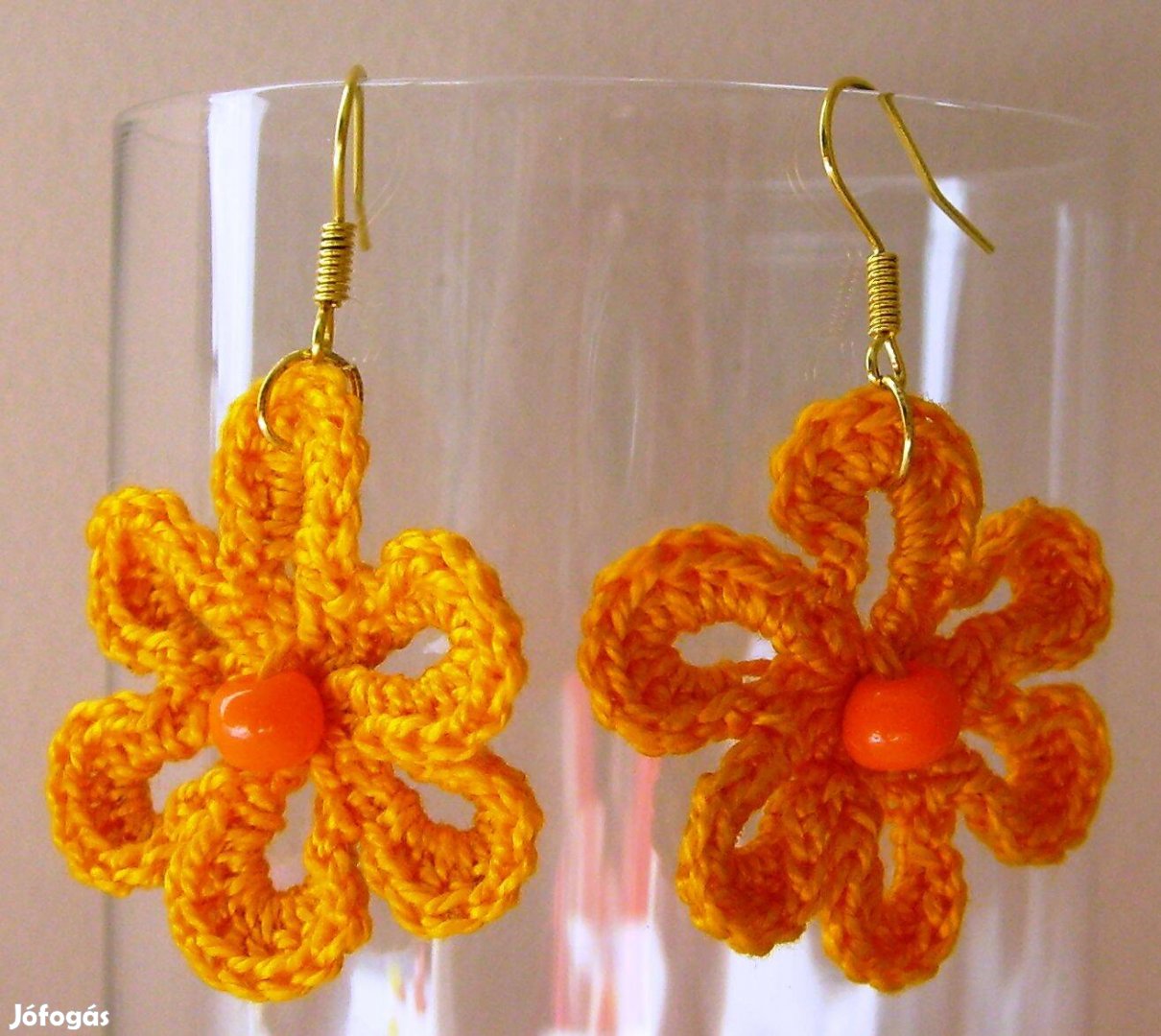Narancssárga virág horgolt fülbevaló