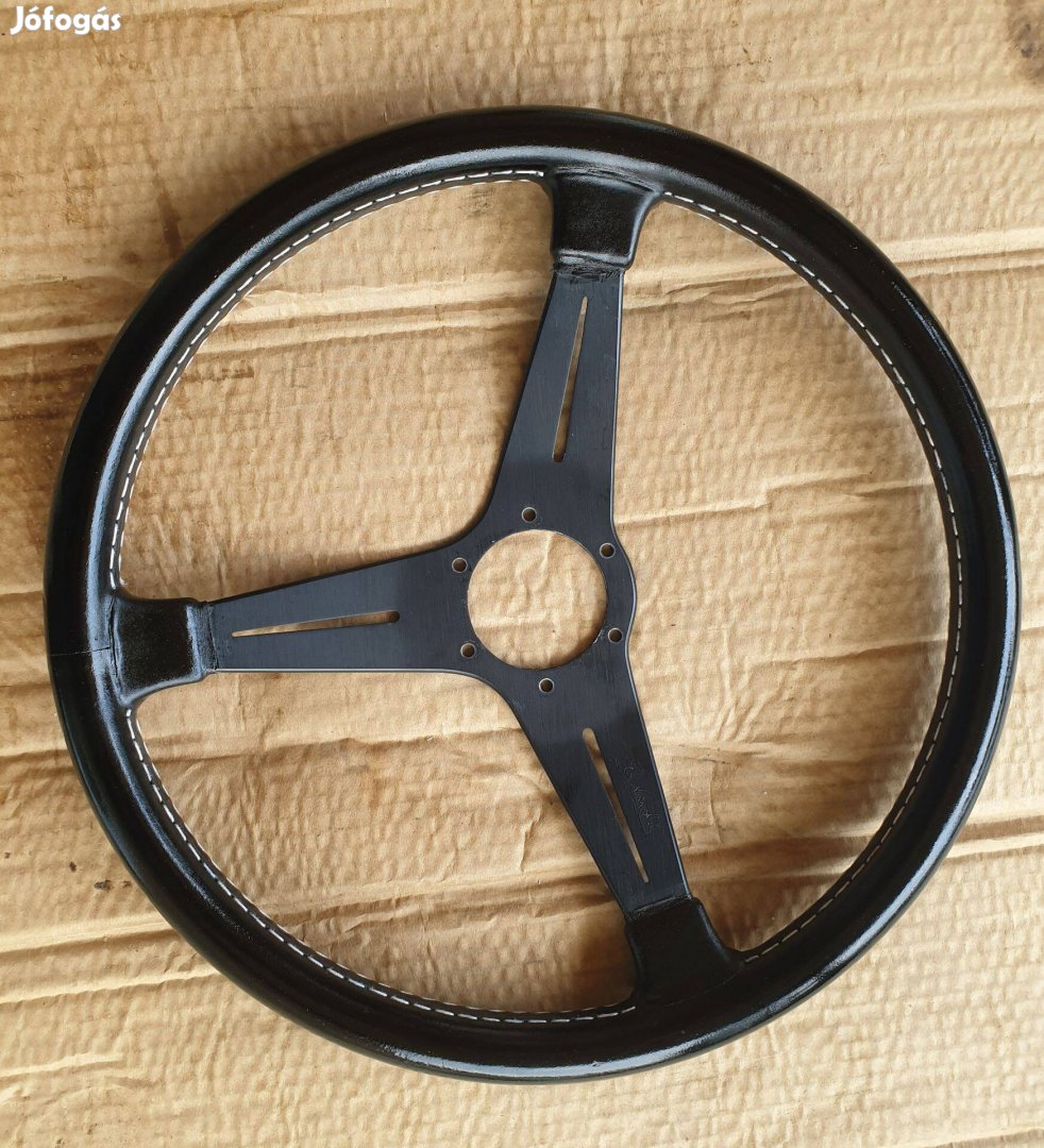 Nardi kormány, bőrkormány