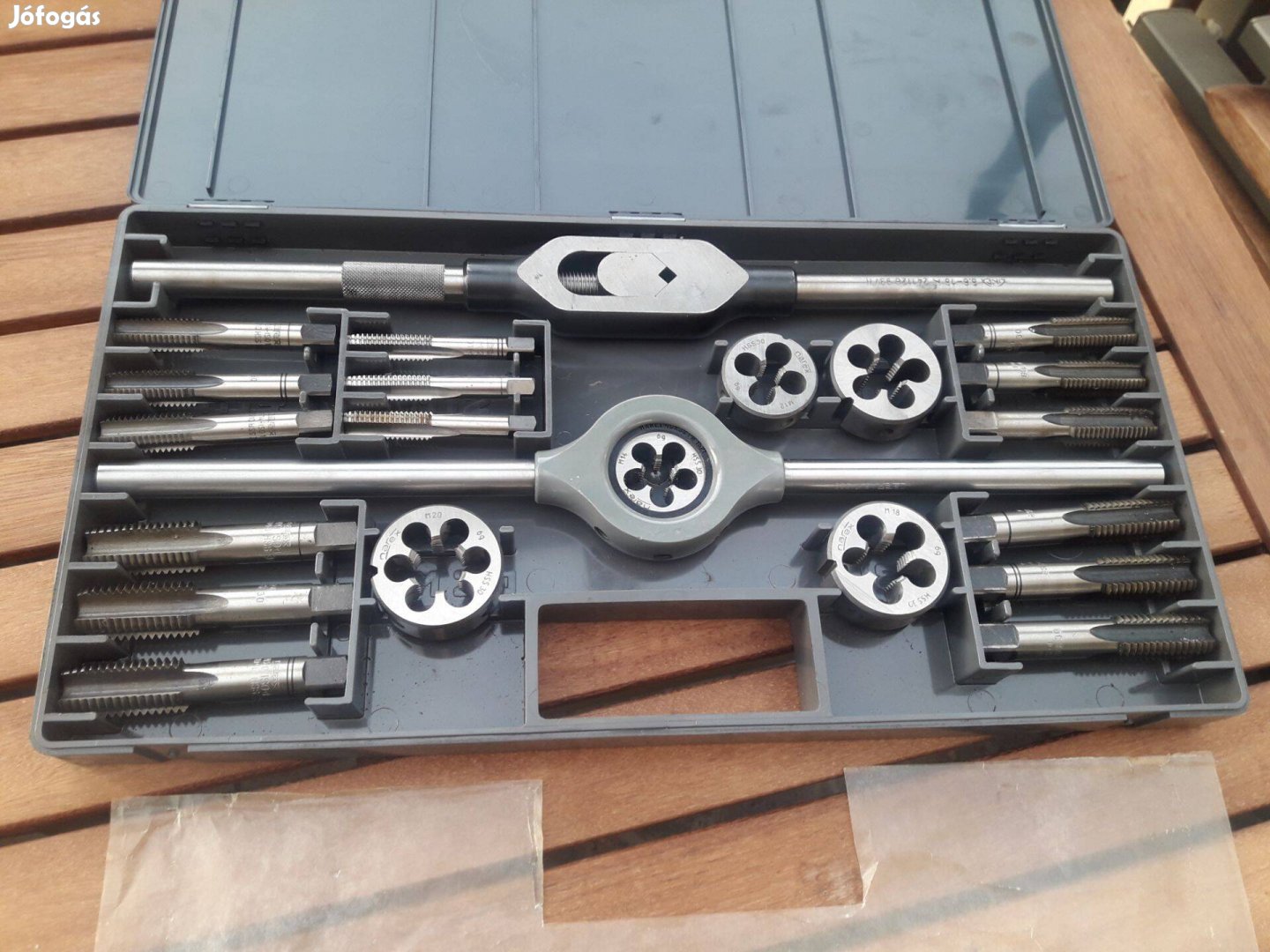 Narex M2-II menetmetsző készlet, szerszámkészlet, kézi