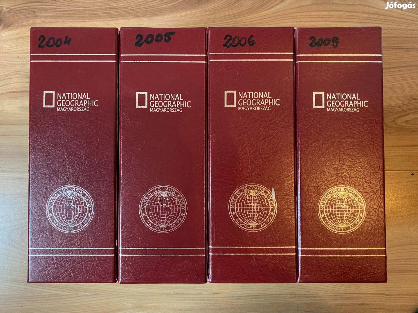 National Geographic HUN és USA kiadások bőr díszmappás