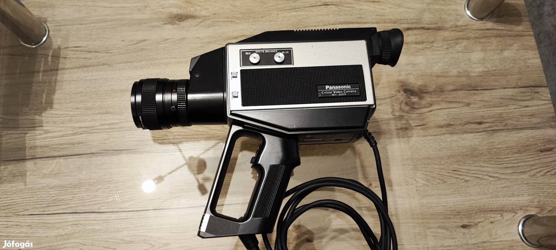 National Panasonic WV-3030E colour video camera