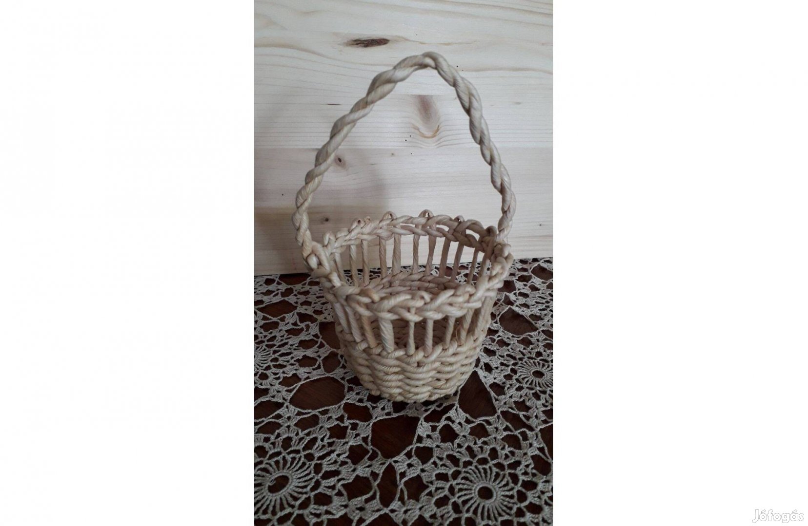 Natúr színű fonott kosár, tároló 10*8 cm +fül hibátlan, tiszta