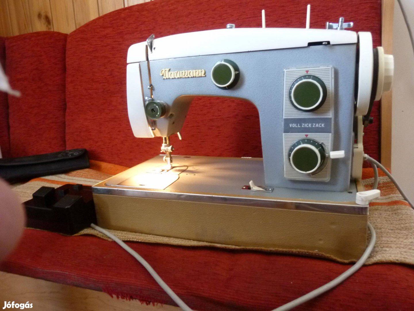 Naumann varrógép eladó