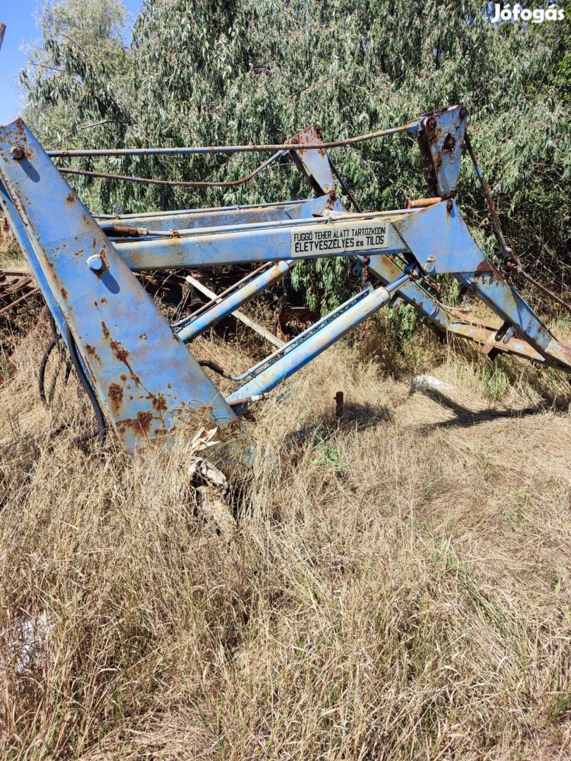 Nbr mtz traktor ra szerelhető homlokrakó eladó